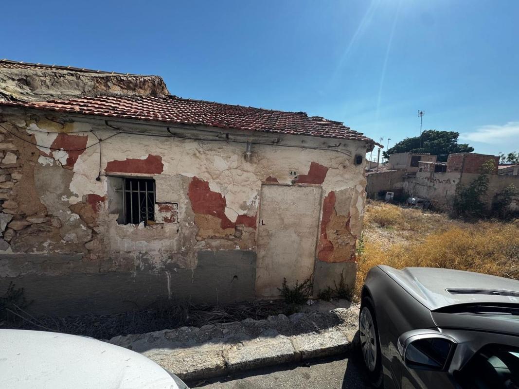 Venta de finca rústica en  Finca rústica en Calle Joaquín Martínez Maciá, Cementerio-El Aljub, Elche / Elx , Elche / Elx photo 3
