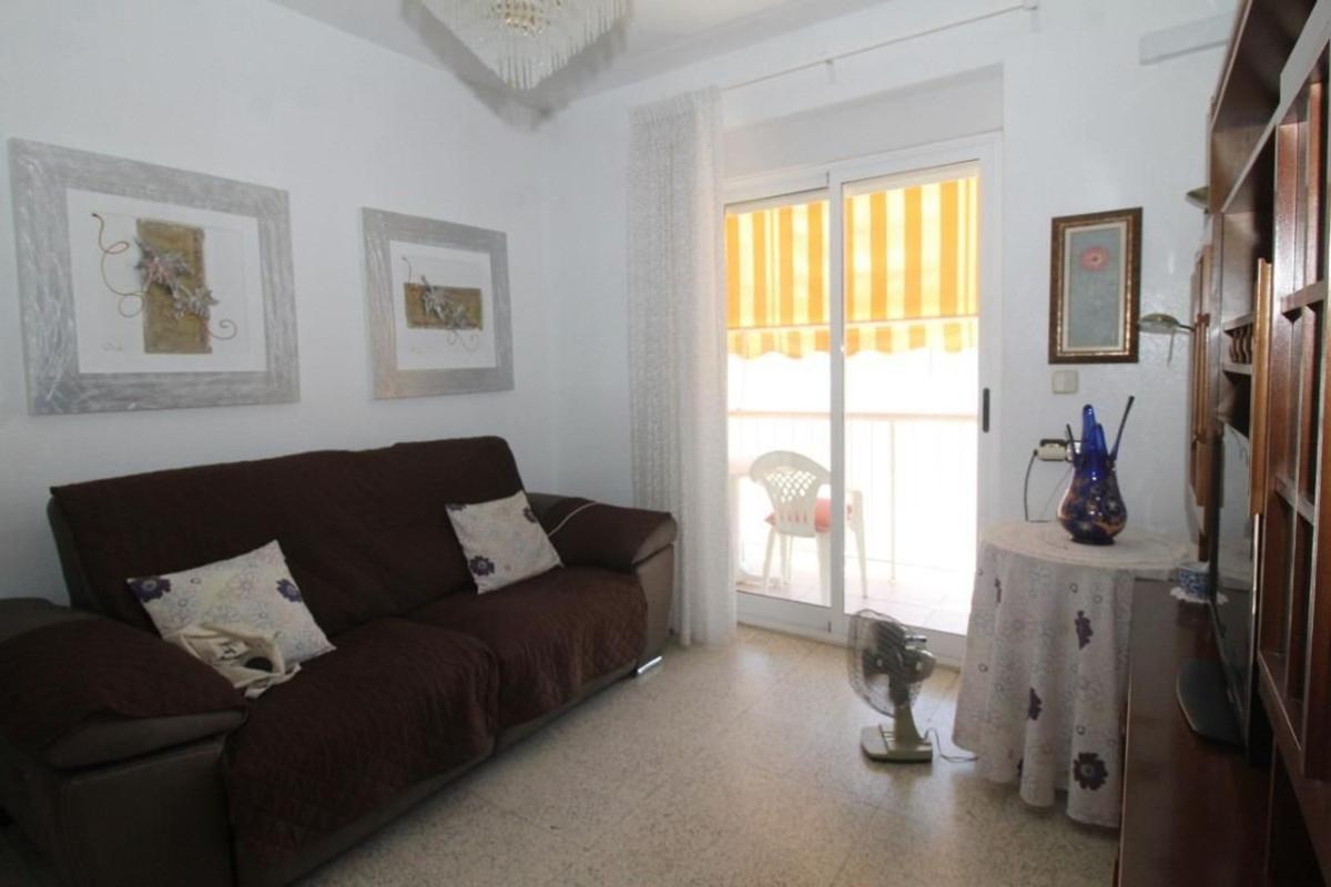 Venta de piso en Piso en Calle de Pedro Lorca, Las Piscinas Naturales, Torrevieja, Torrevieja
photo 3
