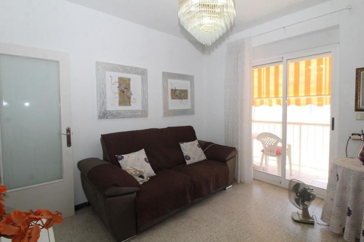 Venta de piso en Piso en Calle de Pedro Lorca, Las Piscinas Naturales, Torrevieja, Torrevieja
photo 5