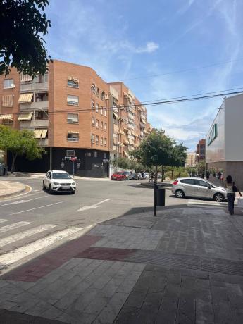 Venta de piso en Piso en Altozano, Alicante / Alacant, Alicante / Alacant
photo 1