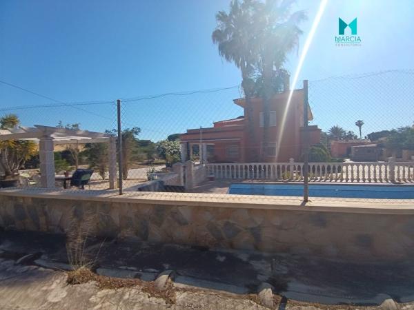 Casa o chalet independiente en Maitino-Perleta, Elche / Elx thumbnail 1