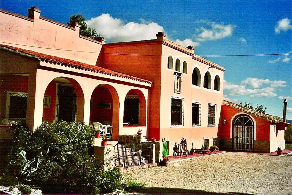 Propiedades en venta y alquiler en España photo 1