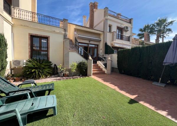 Chalet adosado en Calle Almoradí, Algorfa photo 2