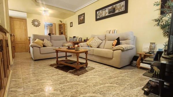 Chalet independiente en venta en Casa o chalet en La Siesta - El Salado - Torreta, Torrevieja, Torrevieja
thumbnail 1