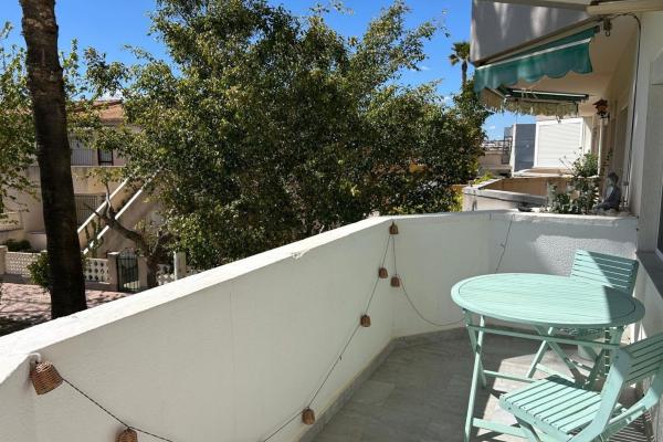 Sale of flat in Piso en Calle Mediodia, Cabo Roig, Orihuela, Orihuela
thumbnail 2
