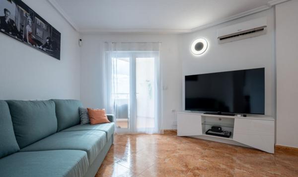 Venta de piso en Piso en Calle Joaquín Chapaprieta, 148, El Molino, Torrevieja, Torrevieja
photo 1