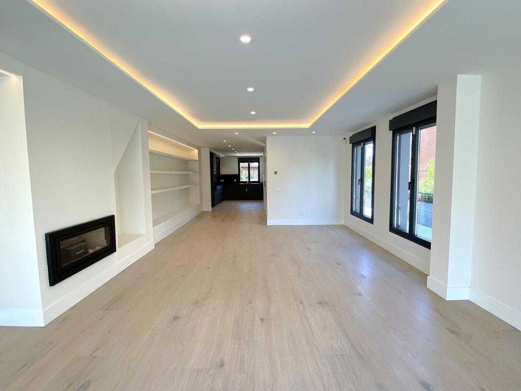 Properties for sale and rent in Spain photo 5