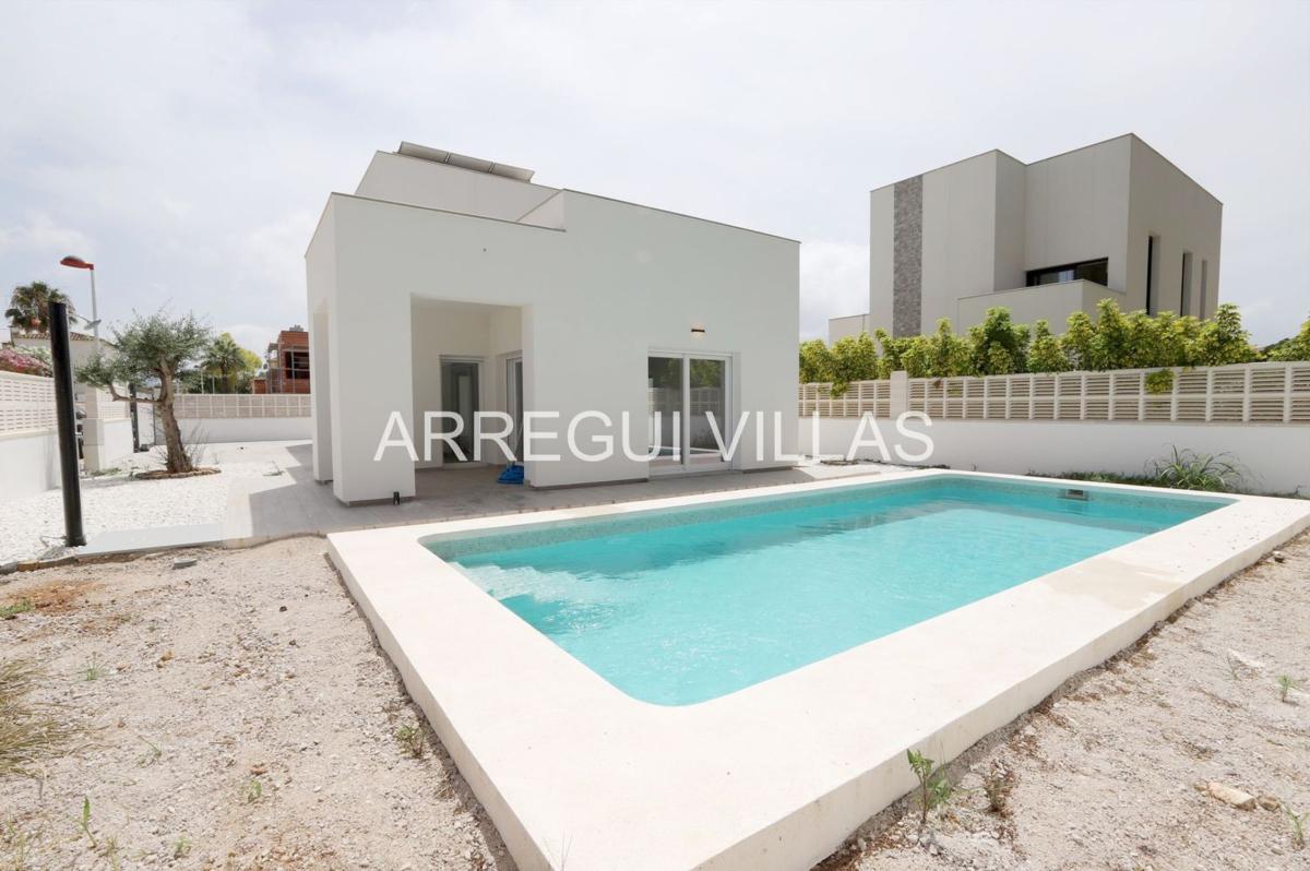 Propiedades en venta y alquiler en España photo 4
