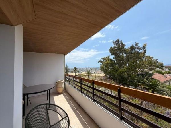 Venta de piso en Piso en Dr Ramon y Cajal, Ensanche-Diputación, Alicante / Alacant, Alicante / Alacant
 photo 4