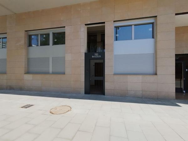 Duplex en venta en Dúplex en Carretera d'esplugues, 220, La Gavarra, Cornellà de Llobregat, Cornellà de Llobregat thumbnail 1