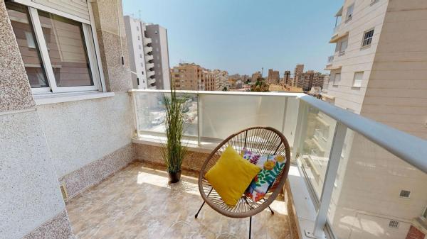 Sprzedaż mieszkania w Piso en Calle Marcelina, Nueva Torrevieja, Torrevieja, Torrevieja
photo 1