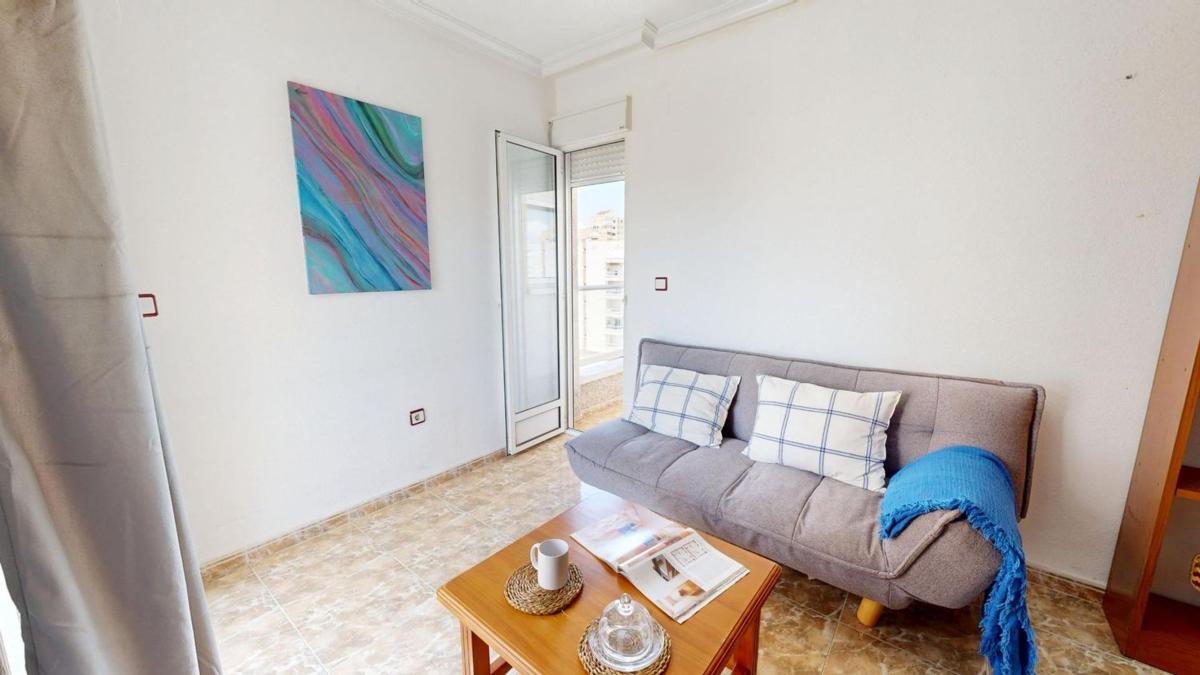 Venta de piso en Piso en Calle Marcelina, Nueva Torrevieja, Torrevieja, Torrevieja
photo 4
