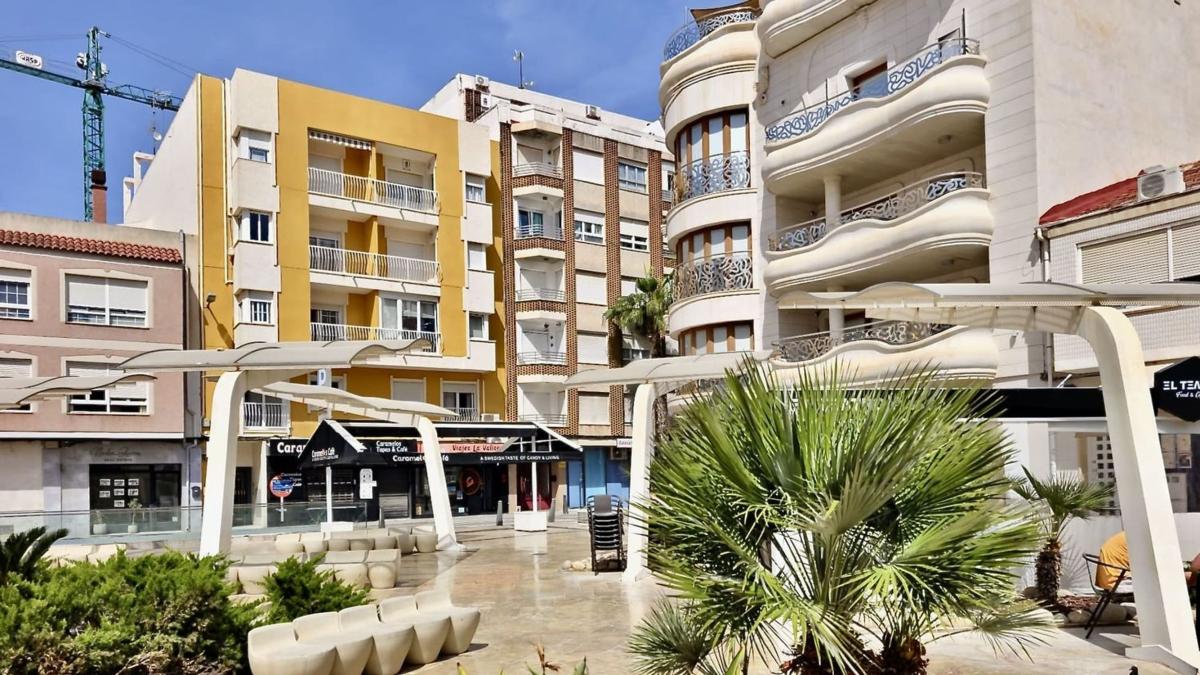 Продажа квартиры на Piso en Calle Patricio Perez, 15, Centro - Muelle Pesquero, Torrevieja, Торревьеха
photo 1