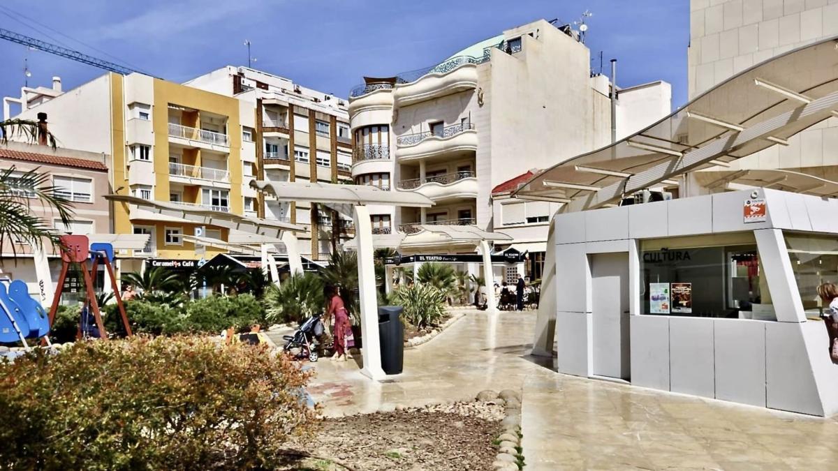 Продажа квартиры на Piso en Calle Patricio Perez, 15, Centro - Muelle Pesquero, Torrevieja, Торревьеха
photo 3
