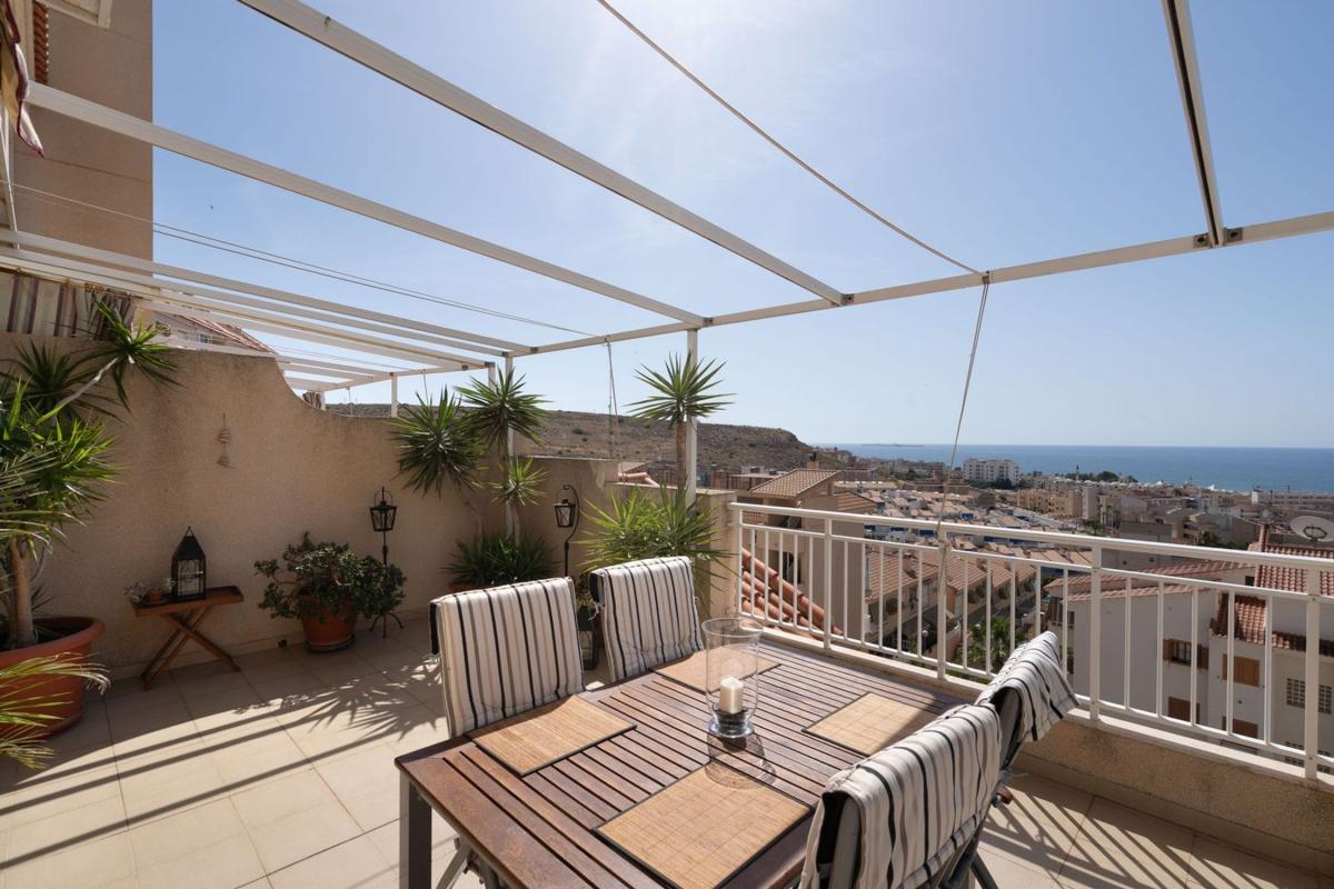 Sale of apartment in Piso en Calle Sevilla, Calas de Santiago Bernabeu, Santa Pola, Santa Pola
photo 1