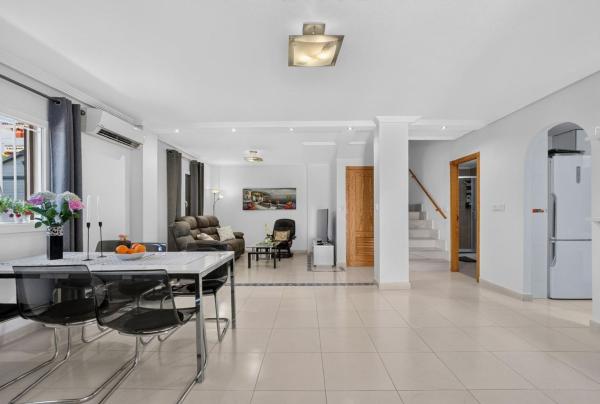 Chalet adosado en Zeniamar, Orihuela thumbnail 1