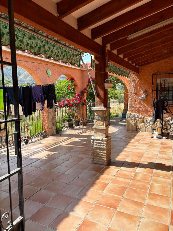 Propiedades en venta y alquiler en España photo 2