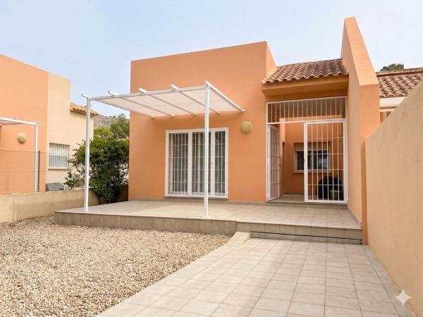 Chalet adosado en Avenida del Carritxal, Pueblo Acantilado - Lanuza, El Campello photo 1