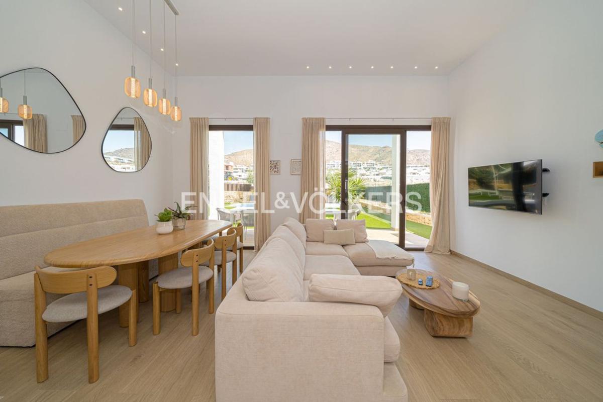 Properties for sale and rent in Spain photo 4
