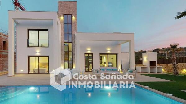 Casa o chalet independiente en Calle d'Equador, Balcón de Finestrat-Terra Marina, Finestrat photo 1