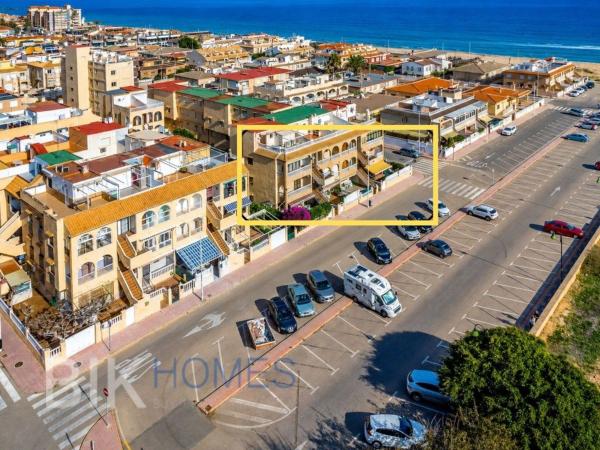 Venta de piso en Piso en Avenida de Soria, Los Europeos, Torrevieja, Torrevieja
photo 1