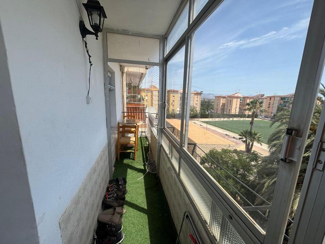 Venta de piso en Piso en Calle Matemático Romero, Virgen del Remedio - Parque lo Morant, Alicante / Alacant, Alicante / Alacant
photo 4
