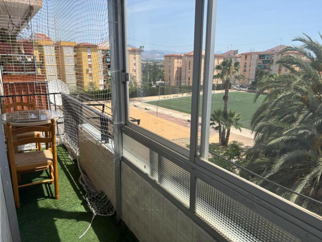 Venta de piso en Piso en Calle Matemático Romero, Virgen del Remedio - Parque lo Morant, Alicante / Alacant, Alicante / Alacant
photo 5