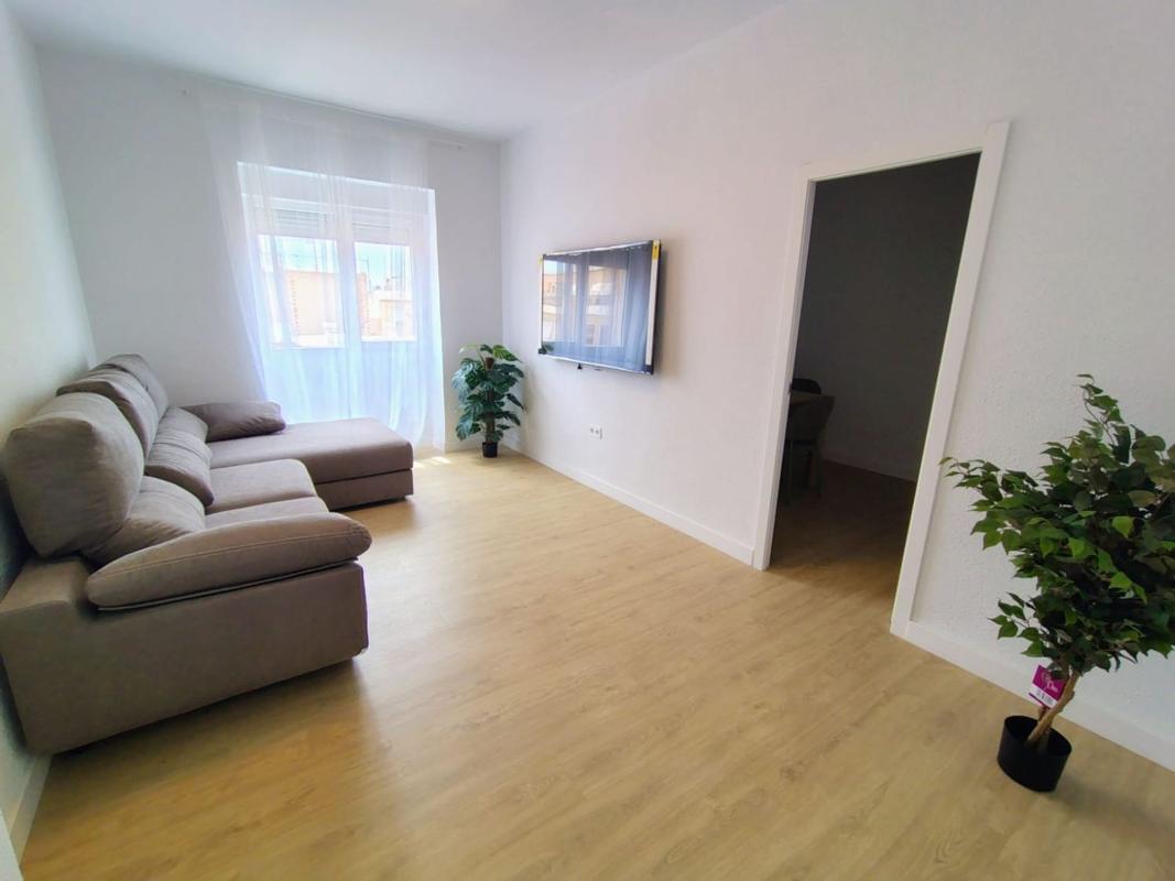 Venta de piso en Piso en Antonio Maura, Plà del Bon Repòs-La Goteta, Alicante / Alacant, Alicante / Alacant
photo 4