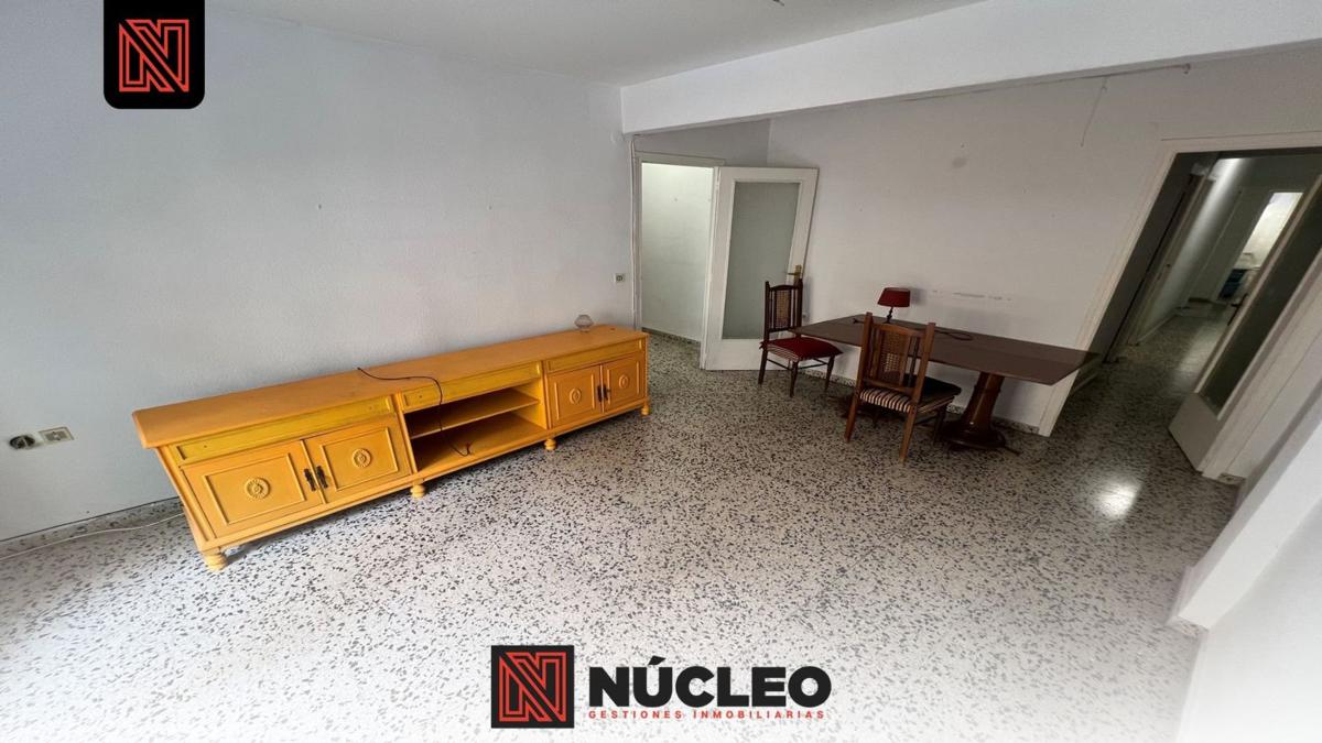 Venta de piso en Piso en Carolinas Bajas, Alicante / Alacant, Alicante / Alacant
photo 1