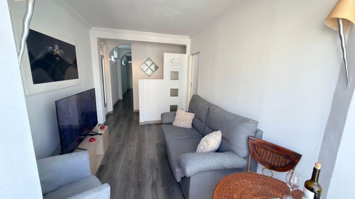 Venta de piso en Piso en Calle del Doctor Bergez, 7 b, Carolinas Bajas, Alicante / Alacant, Alicante / Alacant
photo 1