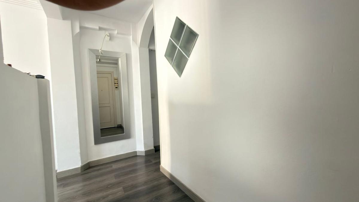 Venta de piso en Piso en Calle del Doctor Bergez, 7 b, Carolinas Bajas, Alicante / Alacant, Alicante / Alacant
photo 3