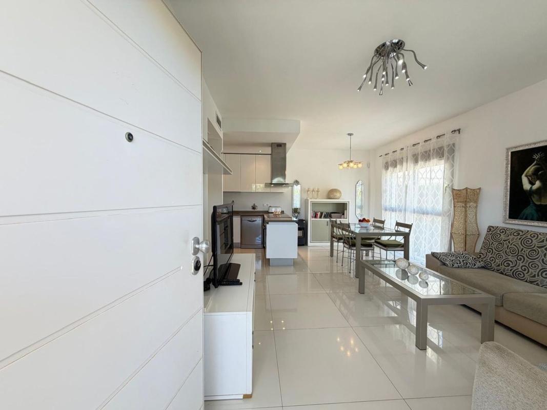 Продажа отдельного шале в  Casa o chalet en Calle Pontevedra, 3, Benijofar, Бенихофар photo 2