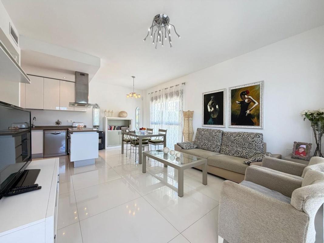 Продажа отдельного шале в  Casa o chalet en Calle Pontevedra, 3, Benijofar, Бенихофар photo 3