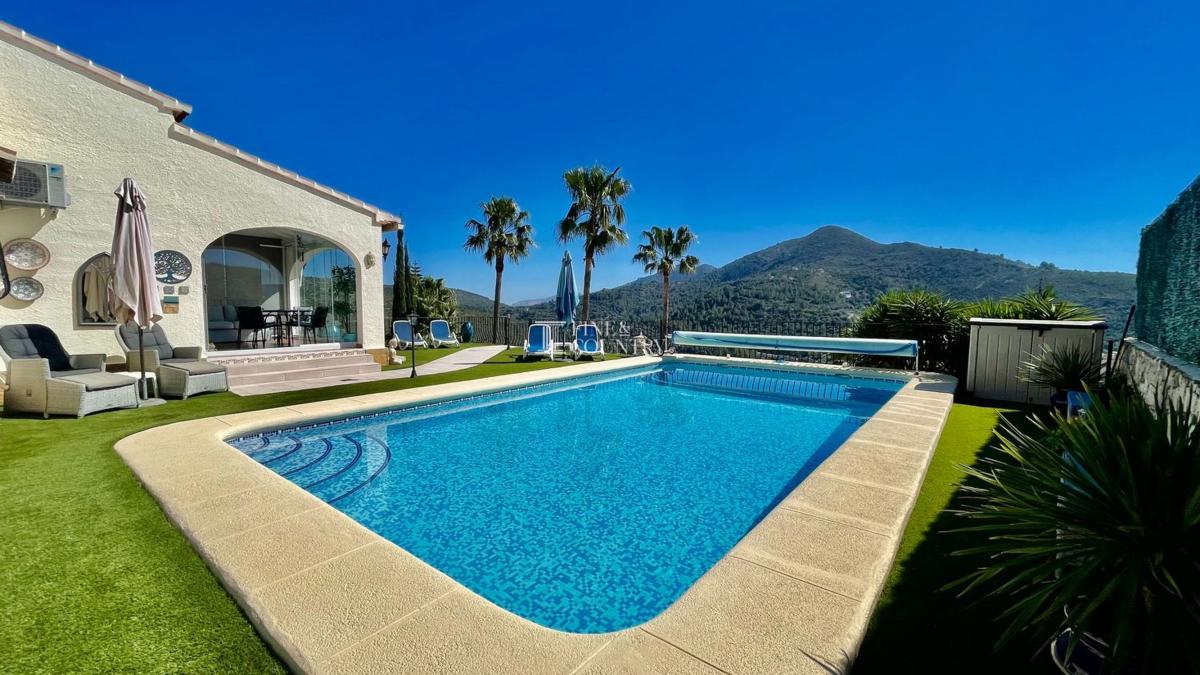 Properties for sale and rent in Spain photo 1