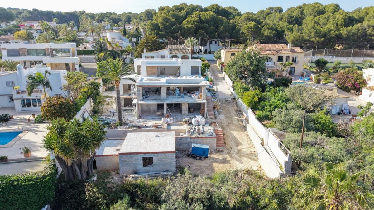 Propiedades en venta y alquiler en España photo 2