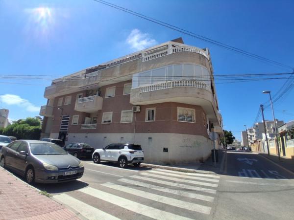 Venta de piso en Piso en Calle Los Emilios, 20, Nueva Torrevieja, Torrevieja, Torrevieja
 photo 1