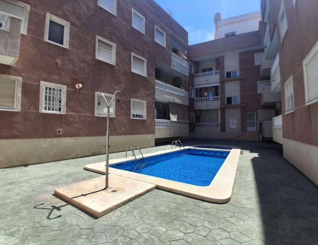 Venta de piso en Piso en Calle Los Emilios, 20, Nueva Torrevieja, Torrevieja, Torrevieja
 photo 2