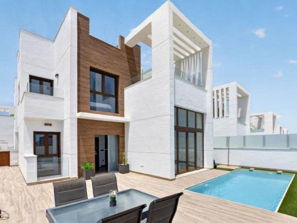 Casa o chalet independiente en Calle Calpe, 20, Los Balcones - Los Altos del Edén, Torrevieja photo 1