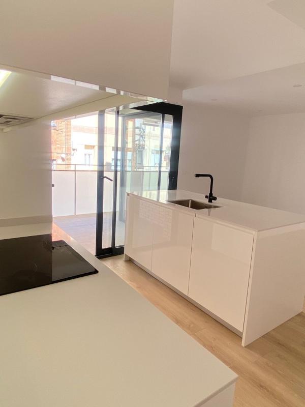 Venta de piso en Piso en Avenida de la Verge de Montserrat, 126, Centre, El Prat de Llobregat, El Prat de Llobregat
 photo 3