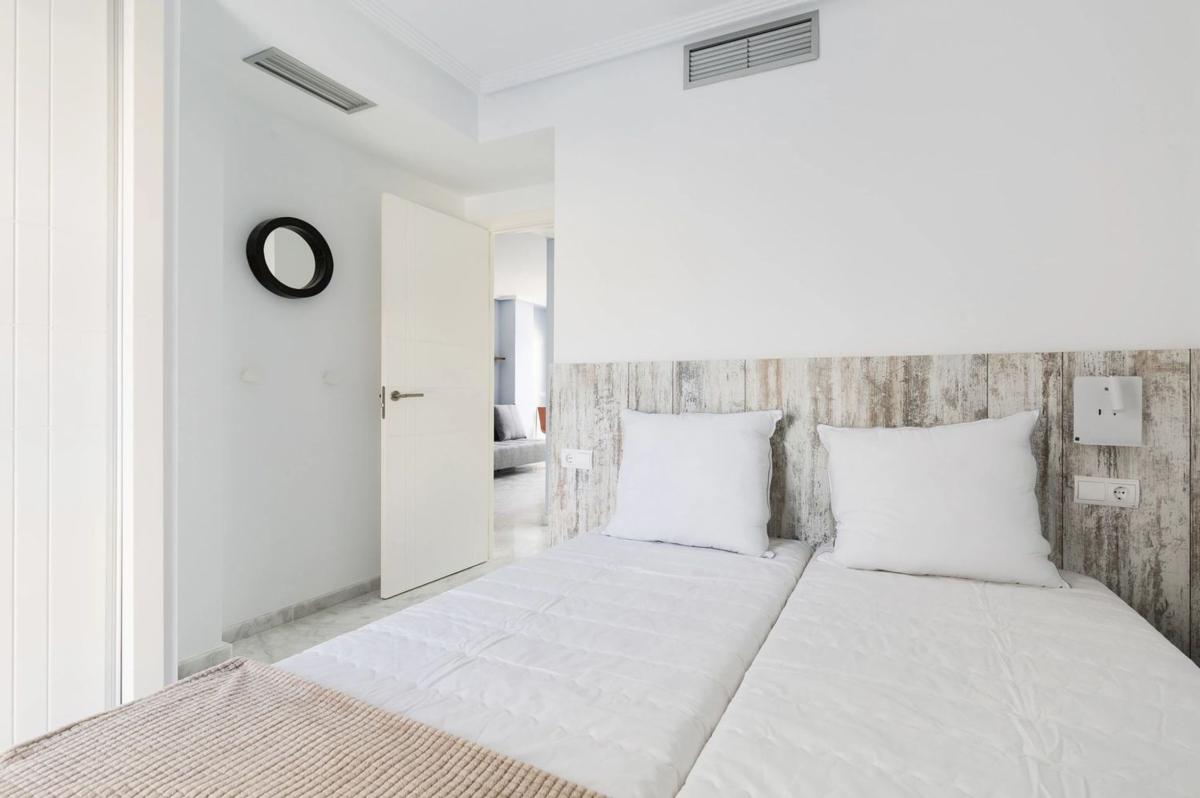 Продажа квартиры на Piso en Calle Altea, 14, Pueblo Acantilado - Lanuza, El Campello, Эль Кампельо
 photo 2