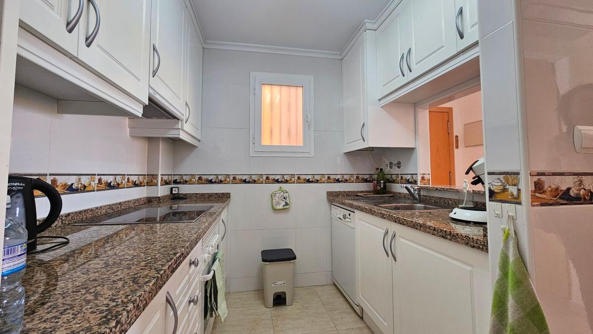 Venta de piso en Piso en Ronda José Samper García, Torreblanca, Torrevieja, Torrevieja
 photo 4