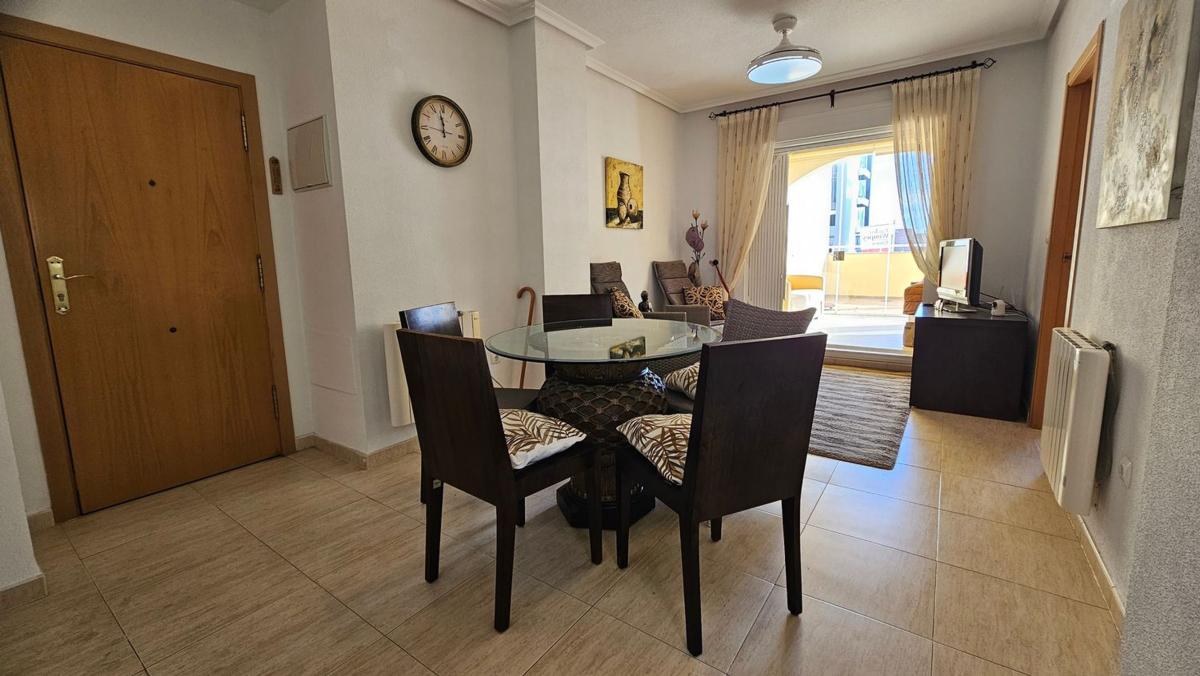 Venta de piso en Piso en Ronda José Samper García, Torreblanca, Torrevieja, Torrevieja
 photo 5