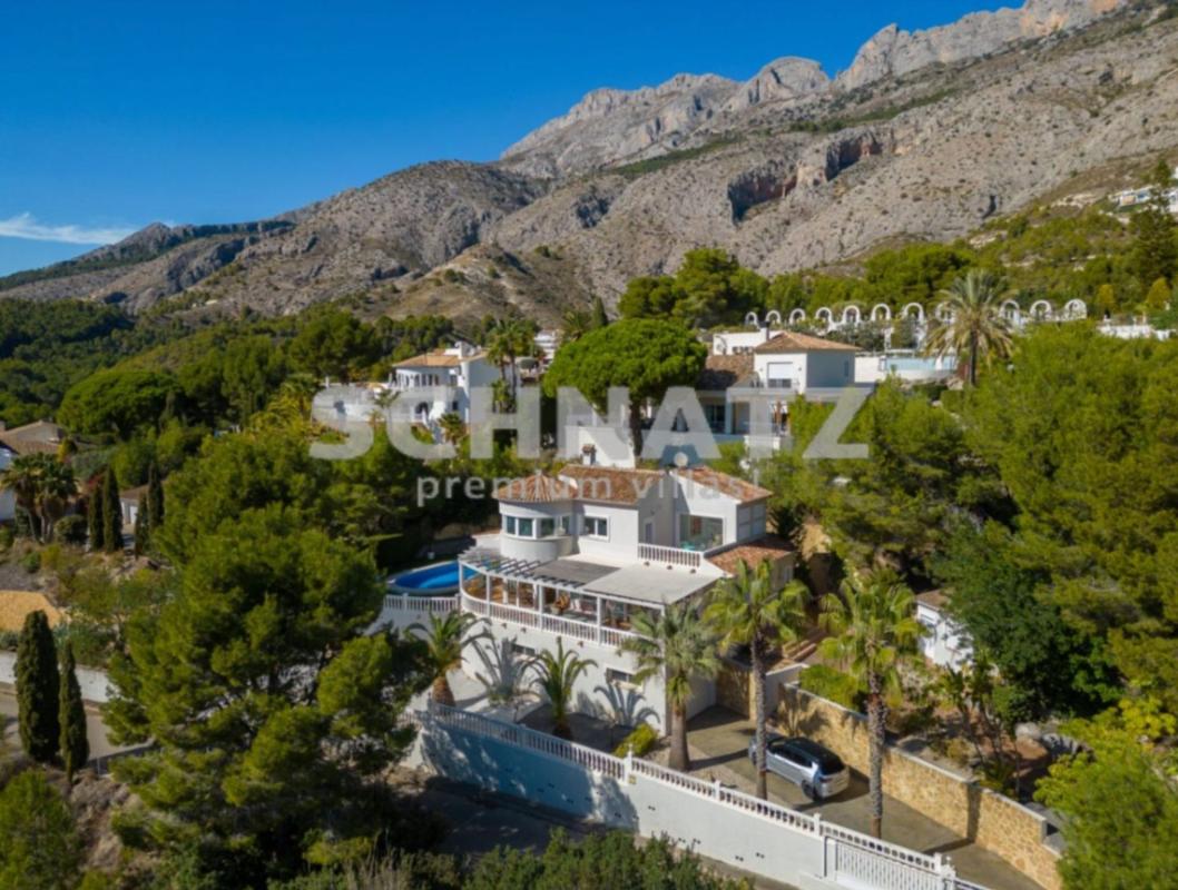 Sprzedaż niezależnego domku jednorodzinnego w  Casa o chalet en Zona de Mascarat, Altea, Altea photo 2