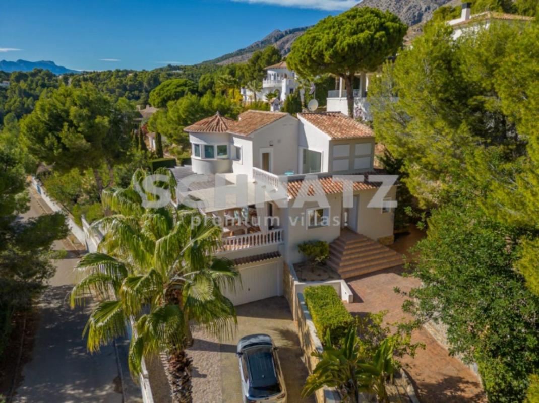 Sprzedaż niezależnego domku jednorodzinnego w  Casa o chalet en Zona de Mascarat, Altea, Altea photo 3