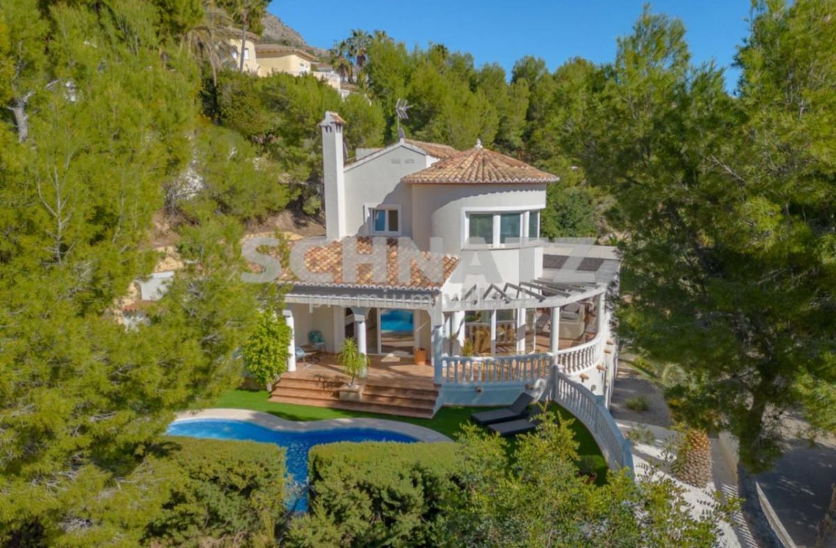 Sprzedaż niezależnego domku jednorodzinnego w  Casa o chalet en Zona de Mascarat, Altea, Altea photo 5