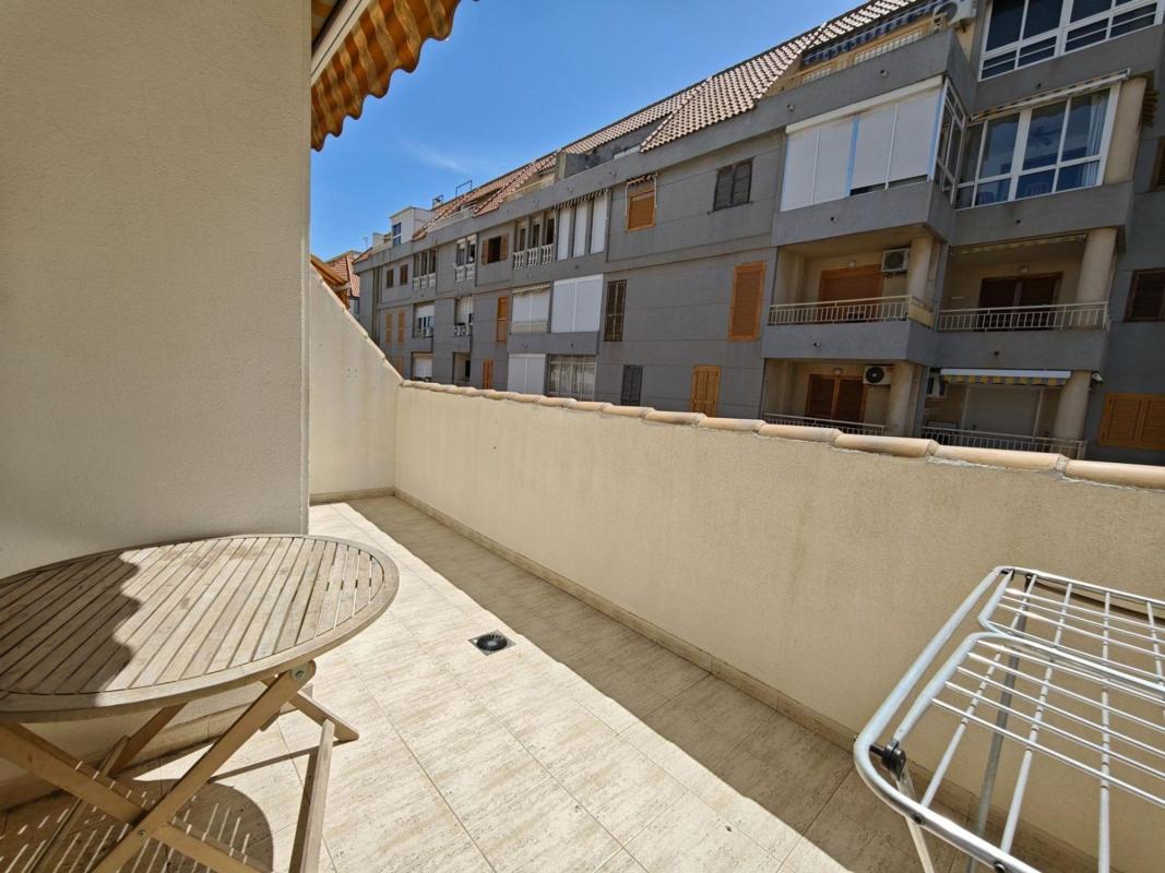 Sprzedaż mieszkania w Piso en Calle Urbano Arregui, El Acequión, Torrevieja, Torrevieja
photo 5