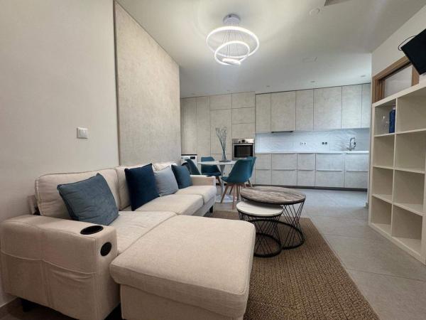 Venta de piso en Piso en Campoamor, Alicante / Alacant, Alicante / Alacant
 photo 1