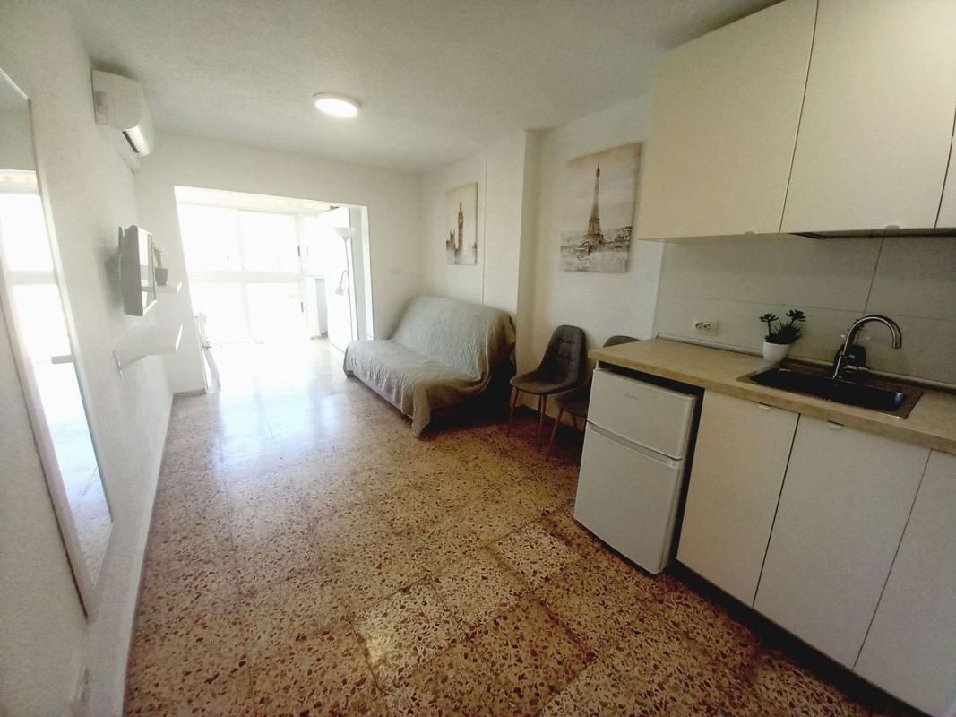 Venta de piso en Piso en Avenida de Mallorca, Playa de Levante, Benidorm, Benidorm
 photo 4