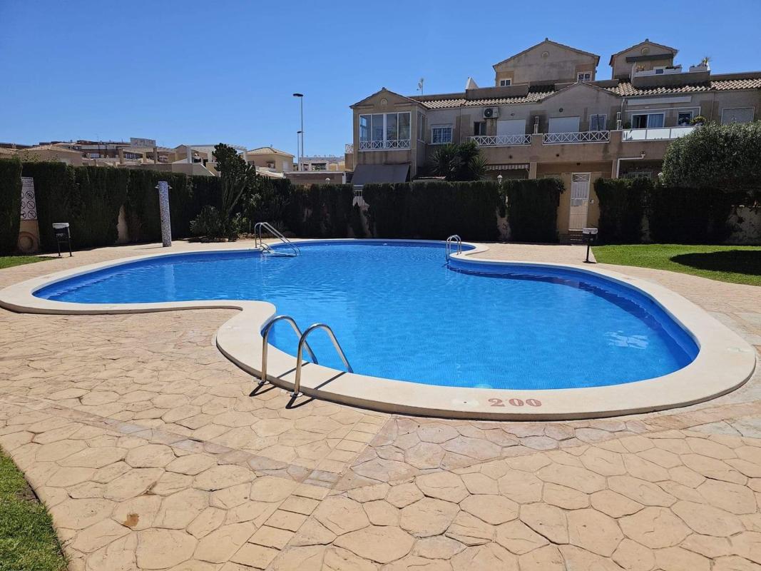 Propiedades en venta y alquiler en España photo 2