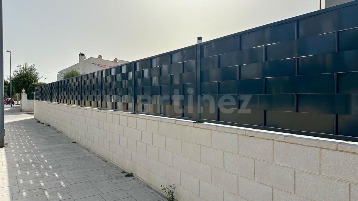 Properties for sale and rent in Spain photo 3